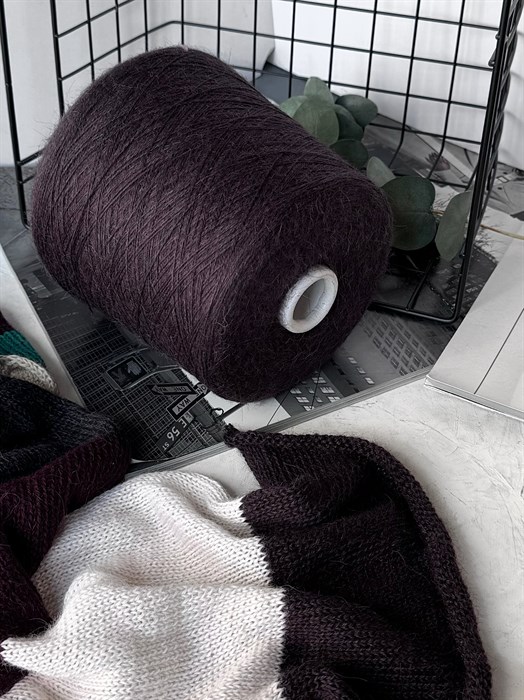 Susuri 2/14, 75% альпака сури, 25% мериносовая шерсть, 100 г/700 м, баклажан 3403