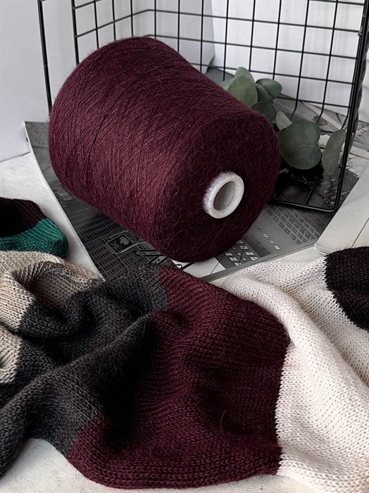 Susuri 2/14, 75% альпака сури, 25% мериносовая шерсть, 100 г/700 м, бордо 3399