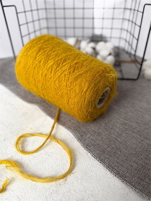 Giulia (Art of Yarn), 55% меринос, 45% ПА, 100 г/180 м, куркума 3605