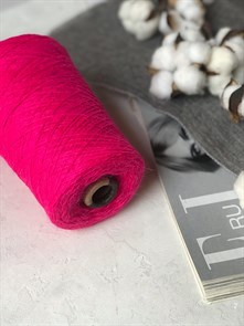 {{photo.Alt || photo.Description || 'Angora 70, 70% ангора, 30% нейлон, 100 г/700 м, цвет 222, фуксия'}}