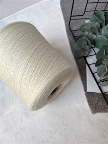 Real Chic (Loro piana), 90% гребенной меринос, 10% кашемир, 100г/3000 м, белый камень Cash012