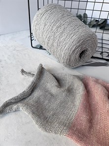 {{photo.Alt || photo.Description || 'Burla (New Mill), 48% хлопок, 49% ПА, 3% люрекс, 100 г/500 м, серебро'}}