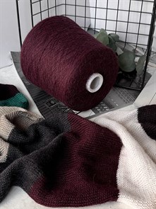 {{photo.Alt || photo.Description || 'Susuri 2/14, 75% альпака сури, 25% мериносовая шерсть, 100 г/700 м, бордо'}}