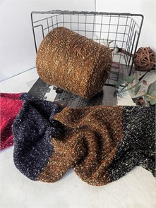 {{photo.Alt || photo.Description || 'Smilla, 60% хлопок, 10% акрил, 30% ПА, 100 г/360 м, цвет каньон'}}